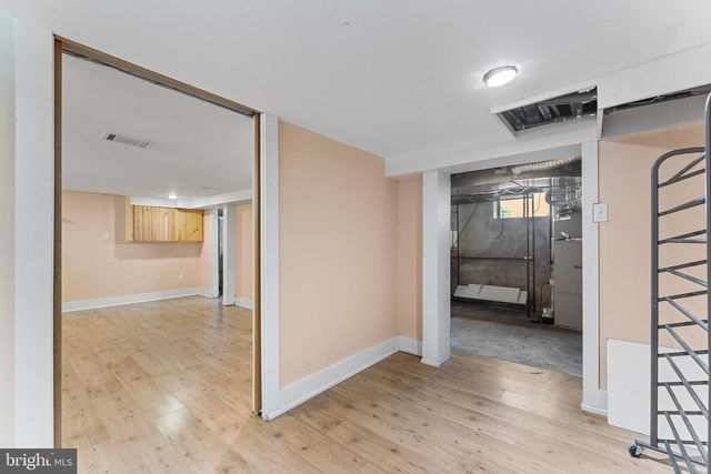 419 ELM AVE, Riverton, NJ 08077
