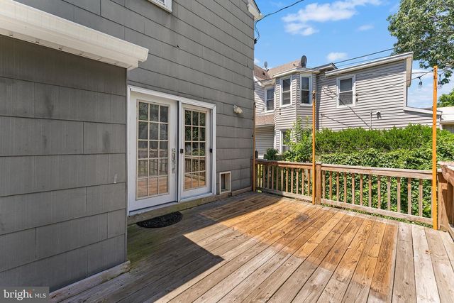 419 ELM AVE, Riverton, NJ 08077