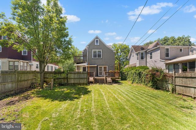 419 ELM AVE, Riverton, NJ 08077