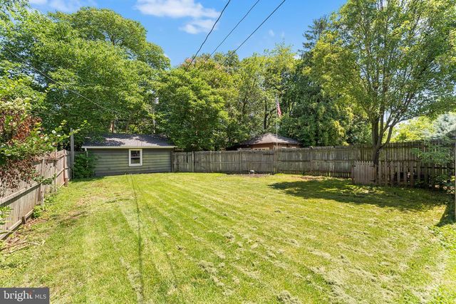 419 ELM AVE, Riverton, NJ 08077