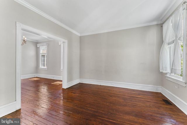 419 ELM AVE, Riverton, NJ 08077