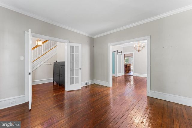 419 ELM AVE, Riverton, NJ 08077