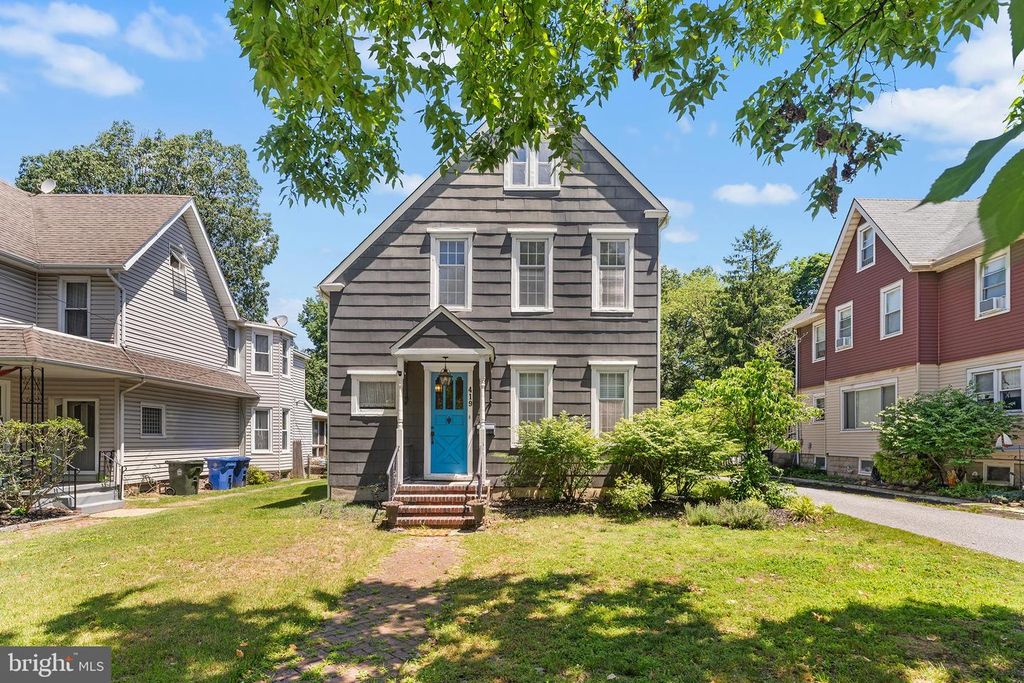419 ELM AVE, Riverton, NJ 08077