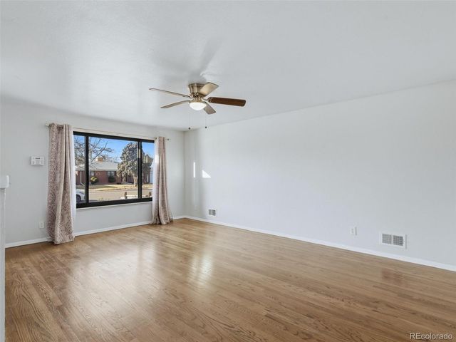 3206 Vaughn Street N, Aurora, CO 80011