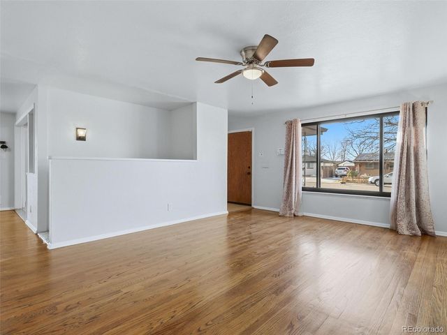 3206 Vaughn Street N, Aurora, CO 80011