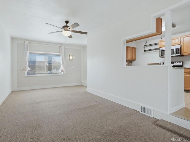 3206 Vaughn Street N, Aurora, CO 80011