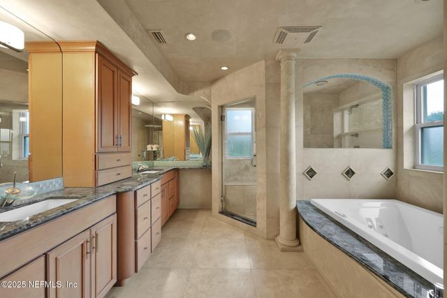 8227 MAR DEL PLATA Street E, Jacksonville, FL 32256