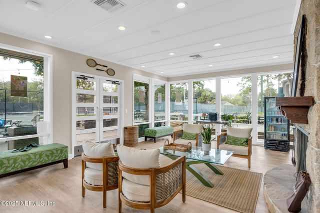 8227 MAR DEL PLATA Street E, Jacksonville, FL 32256