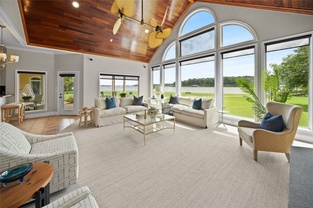 17110 Island Cove Road, Arp, TX 75750