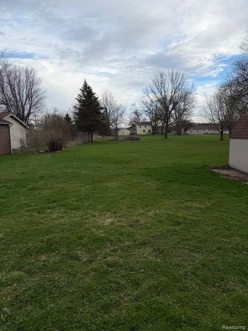 4169 Springfield Street, Burton, MI 48509