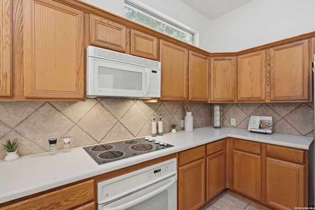 487 Covered Bridge, Schertz, TX 78154