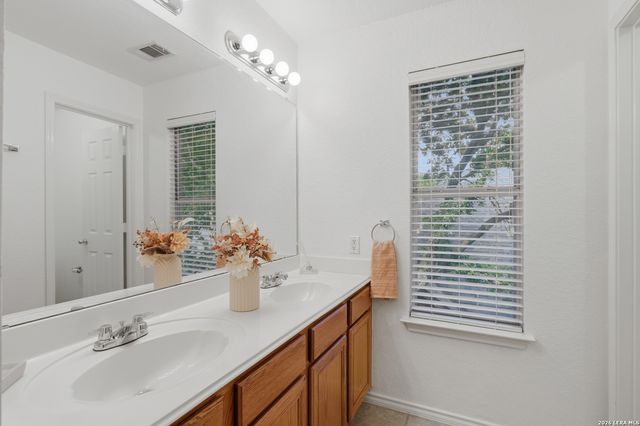 487 Covered Bridge, Schertz, TX 78154