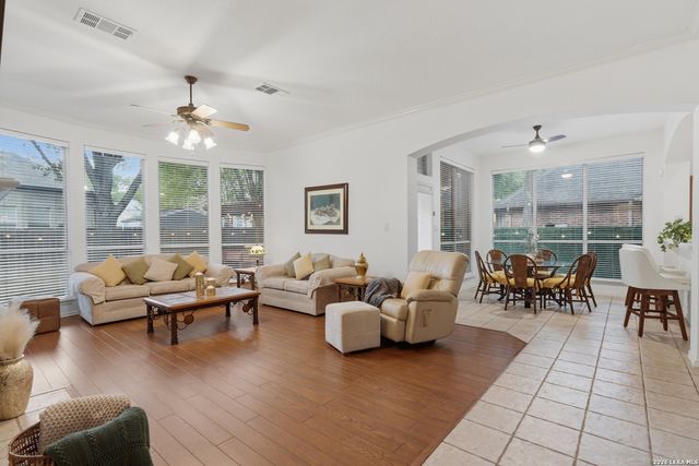 487 Covered Bridge, Schertz, TX 78154