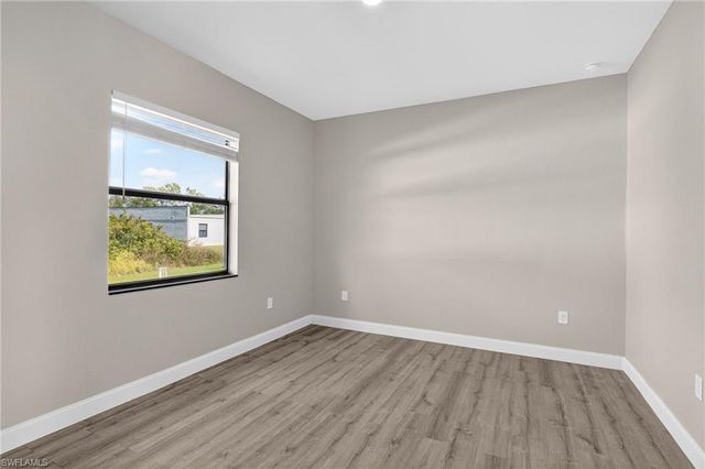 128 Viewpoint DR, Lehigh Acres, FL 33972