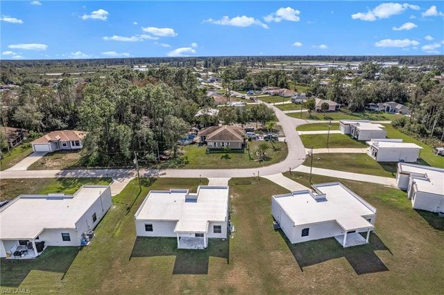 128 Viewpoint DR, Lehigh Acres, FL 33972