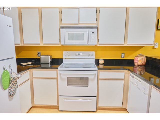 5156 Sw MULTNOMAH Blvd G, Portland, OR 97219