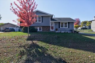 1208 Bel Aire Road, Polk City, IA 50226