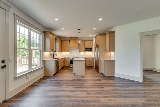 7104 Paxton Circle, Hixson, TN 37343