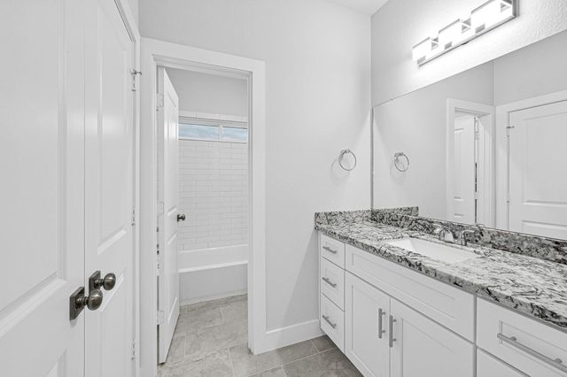 4675 Bellfort Street B, Houston, TX 77051