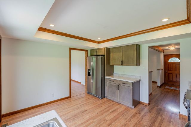 243 S 150 E, Valparaiso, IN 46383
