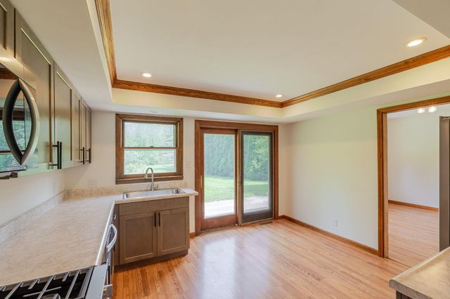 243 S 150 E, Valparaiso, IN 46383