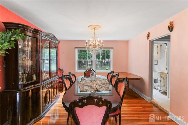 8 dusko Drive, Sayreville, NJ 08859