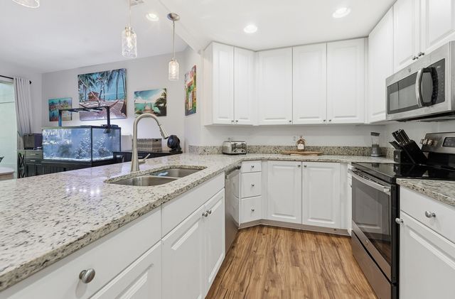7370 Pine Creek Way, Port St. Lucie, Port St Lucie, FL 34986