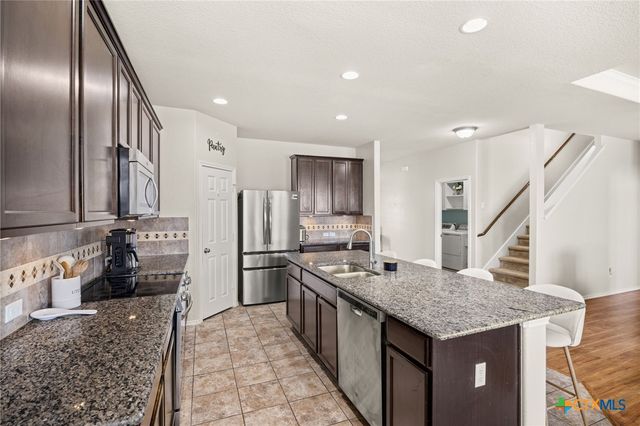 1215 Cozy Creek Drive, Temple, TX 76502