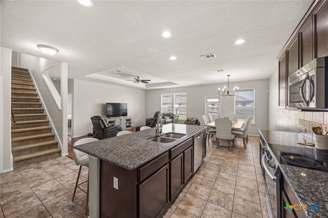 1215 Cozy Creek Drive, Temple, TX 76502