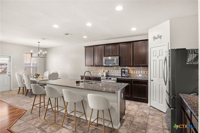 1215 Cozy Creek Drive, Temple, TX 76502