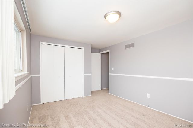 4939 Duchess Drive, Sterling Heights, MI 48310