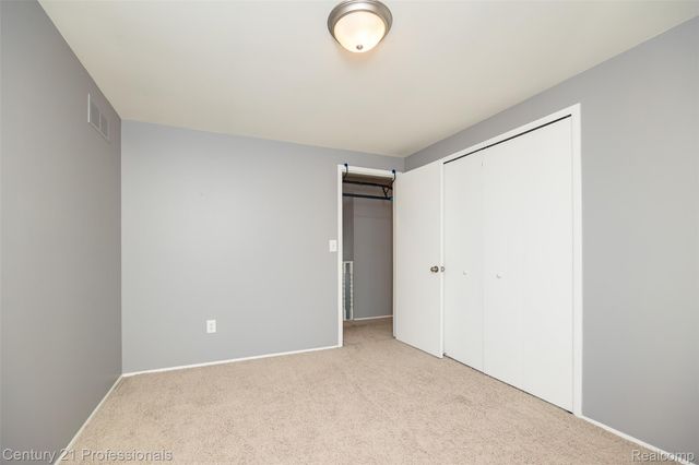 4939 Duchess Drive, Sterling Heights, MI 48310