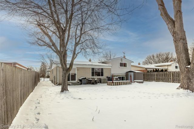 4939 Duchess Drive, Sterling Heights, MI 48310