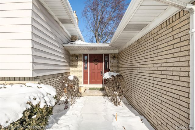 4939 Duchess Drive, Sterling Heights, MI 48310
