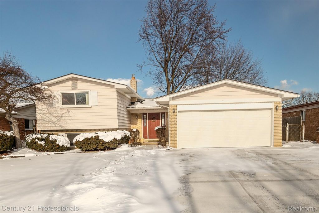 4939 Duchess Drive, Sterling Heights, MI 48310