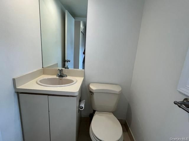 165 Manorhaven Boulevard G, Port Washington, NY 11050