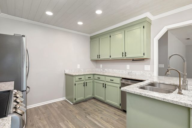 5145 Longbranch Drive, Dalzell, SC 29040