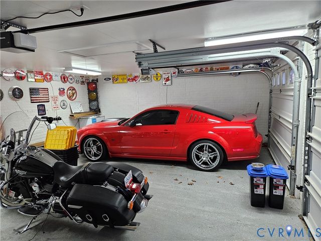 14464 Lipscomb Hill Ln, Milford, VA 22514
