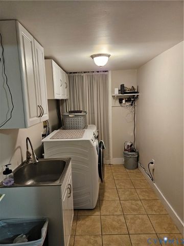 14464 Lipscomb Hill Ln, Milford, VA 22514