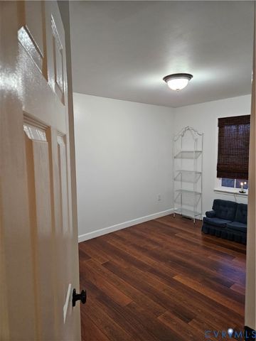 14464 Lipscomb Hill Ln, Milford, VA 22514