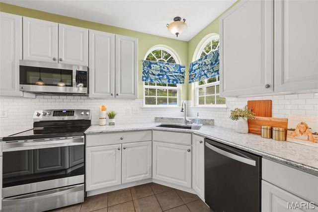 614 Whispering Willows Court, Ballwin, MO 63021