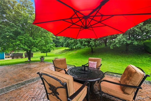 614 Whispering Willows Court, Ballwin, MO 63021