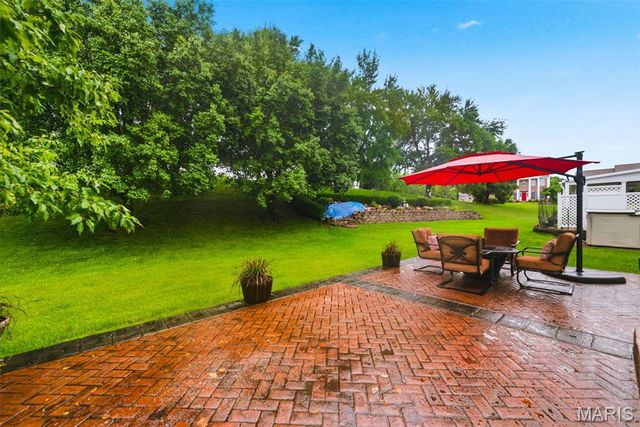 614 Whispering Willows Court, Ballwin, MO 63021