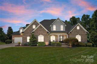 2818 Levinfield Court, Lincolnton, NC 28092