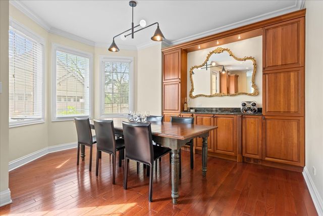 1139 Elmwood Avenue, Deerfield, IL 60015