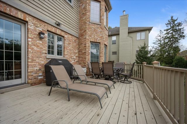 1139 Elmwood Avenue, Deerfield, IL 60015