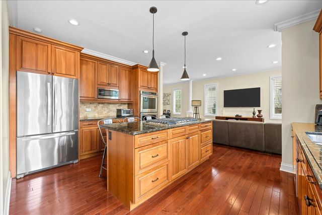 1139 Elmwood Avenue, Deerfield, IL 60015