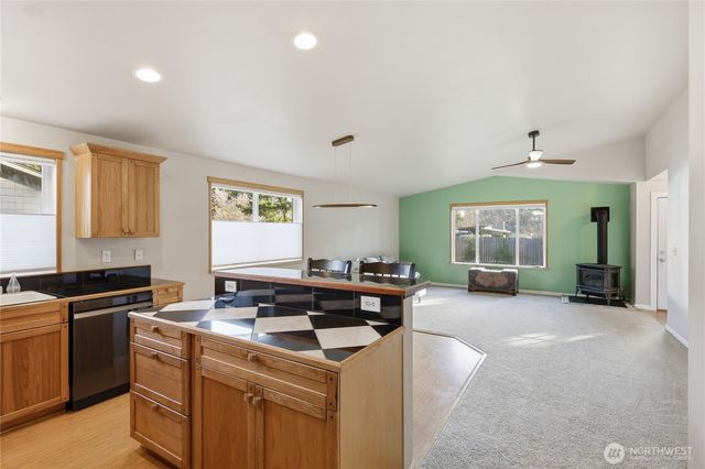 302 S Seventh Avenue, Port Hadlock, WA 98339