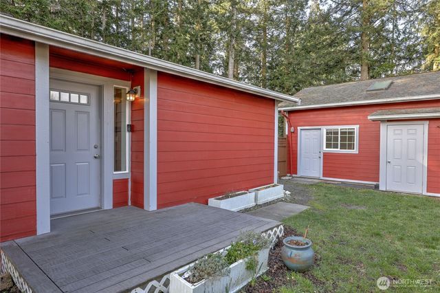 302 S Seventh Avenue, Port Hadlock, WA 98339