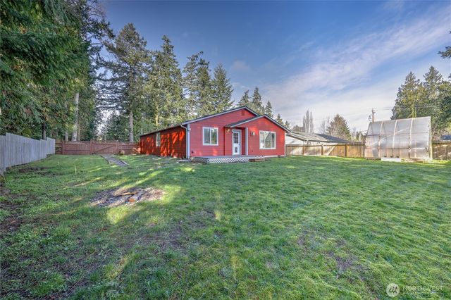 302 S Seventh Avenue, Port Hadlock, WA 98339
